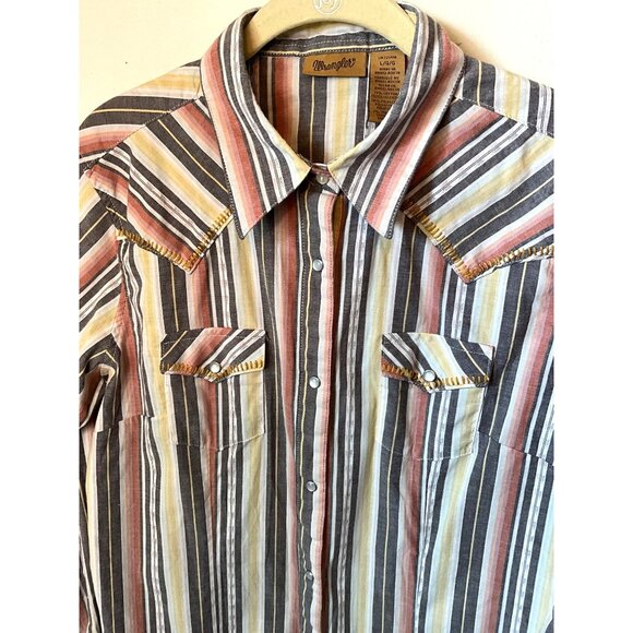 Wrangler Women's Large Long Sleeve Shirt Distressed Colors gray/white/pink/orang - Picture 1 of 7